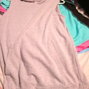 Grey cut off sleeve hoodie